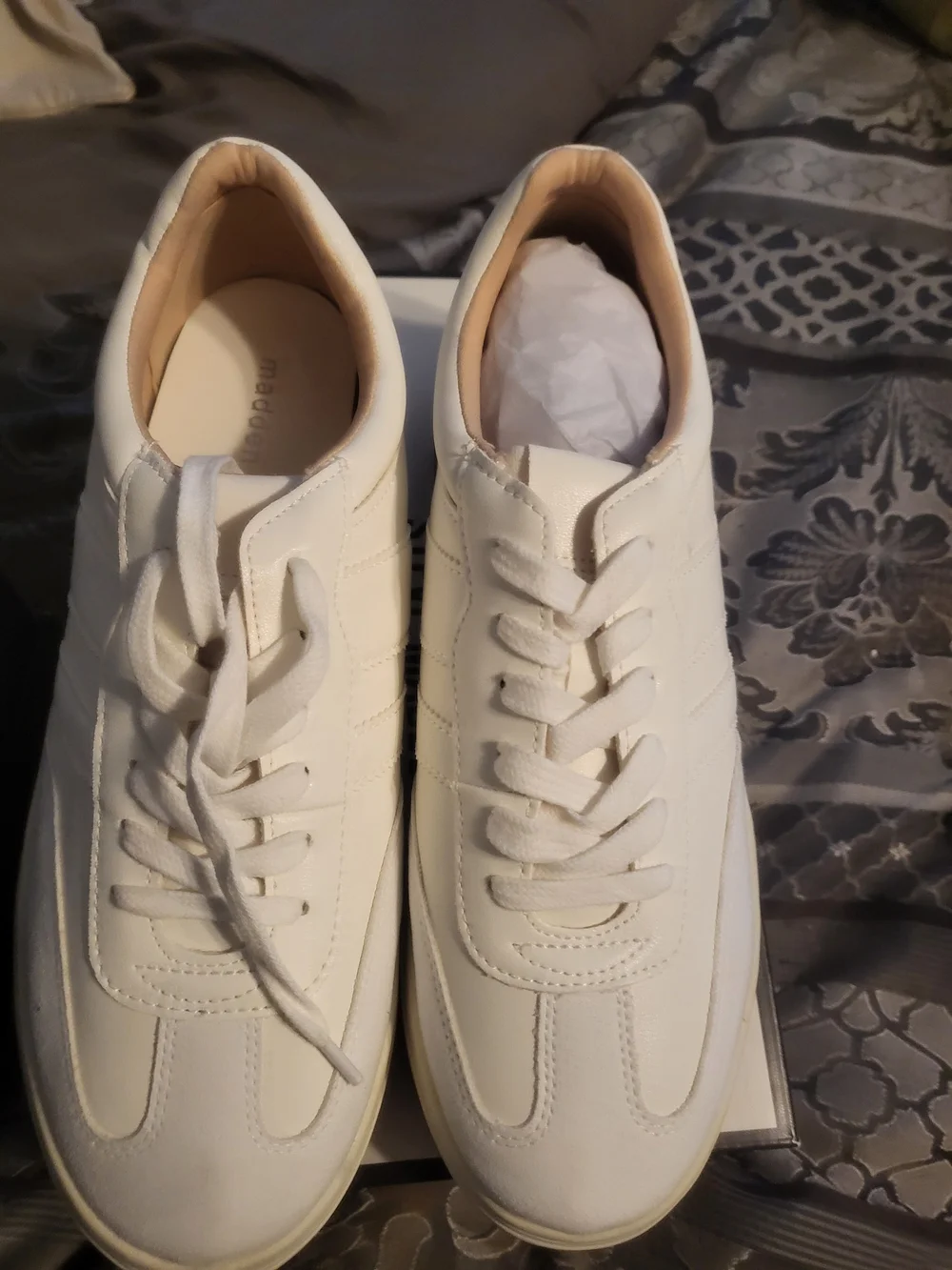 NIB Madden Girl Cream Platform Lace-Up Sneakers
